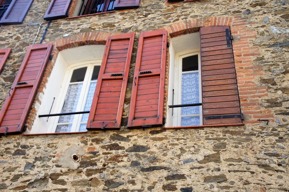 shutters,